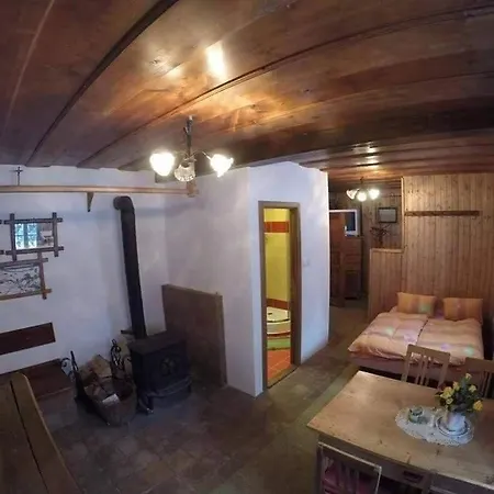 Roubenka Mlýn U Skály Volné Termíny 5 Bytů * Destne v Orlickych horach