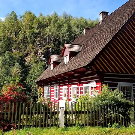 Roubenka Mlyn U Skaly Volne Terminy 5 Bytu Destne v Orlickych horach