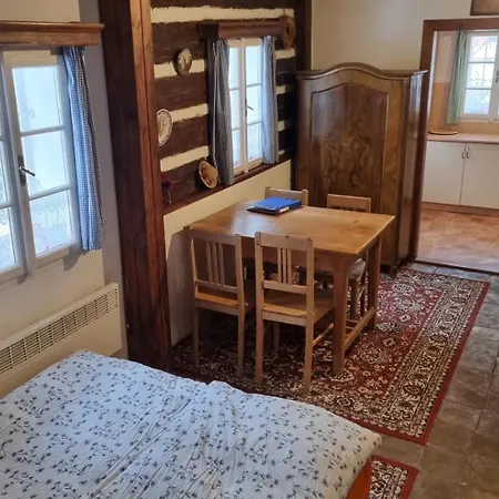 Roubenka Mlyn U Skaly Volne Terminy 5 Bytu Lägenhet Destne v Orlickych horach